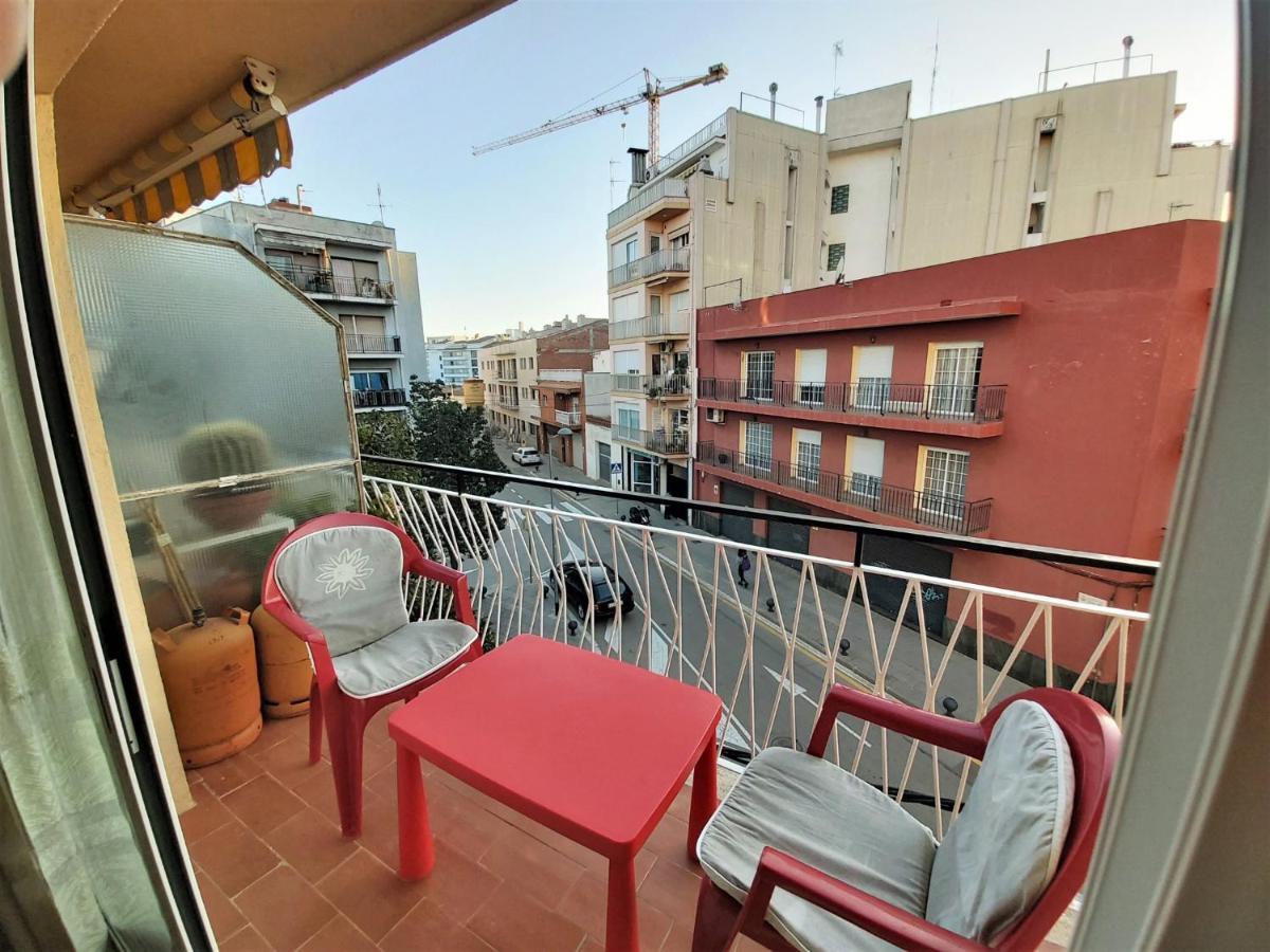 Diana Apartamento Con Terraza Muy Cerca Del Mar Pineda de Mar Εξωτερικό φωτογραφία